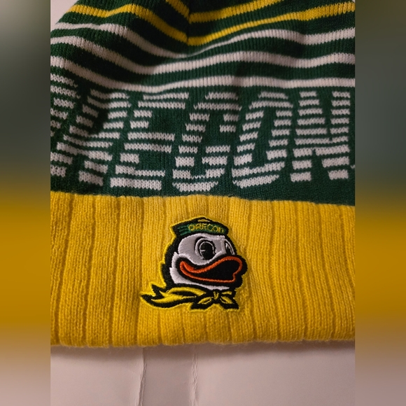 Oregon Ducks College Beanie Cap Top Of The World U of O - Picture 2 of 6